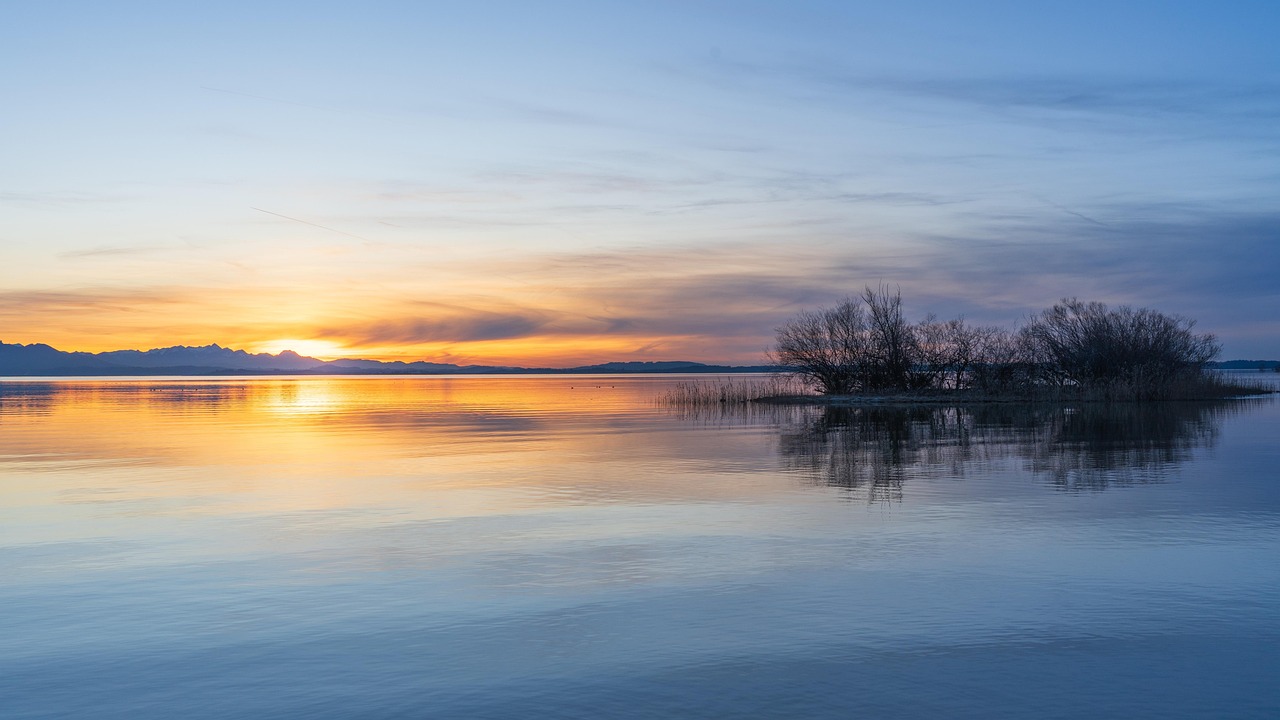 Lake sunset